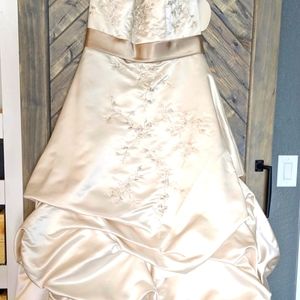 David's Bridal Wedding Dress